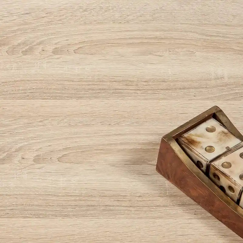 Bureau 4 tiroirs avec étagère fixe et panneau de modestie